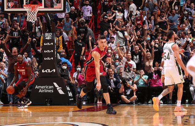 完美助推剂!洛里令全队高潮 热火正重新变得强硬